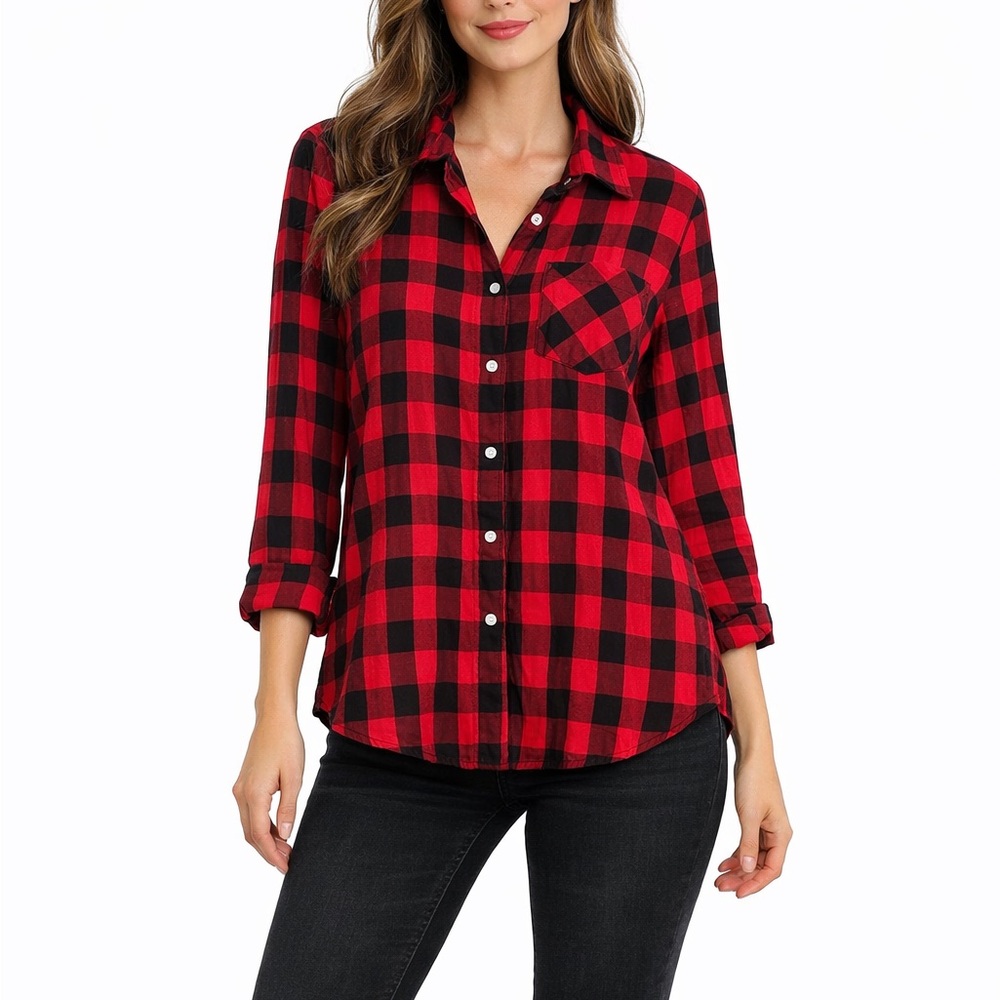 GAP Size Medium Red and Black Plaid Button-Down Shirt